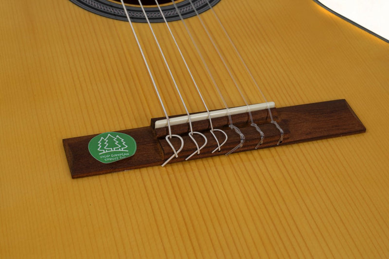 GEWA Student 3/4-Size Solid Top Classical Guitar – Natural Spruce