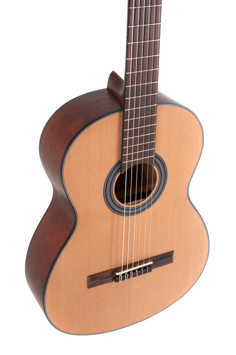 GEWA Student 4/4-Size Classical Guitar – Natural Cedar Top