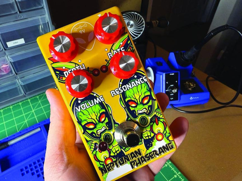 Interstellar Neptunian Phaserang 4-Stage Analog Phaser Guitar Pedal - Yellow