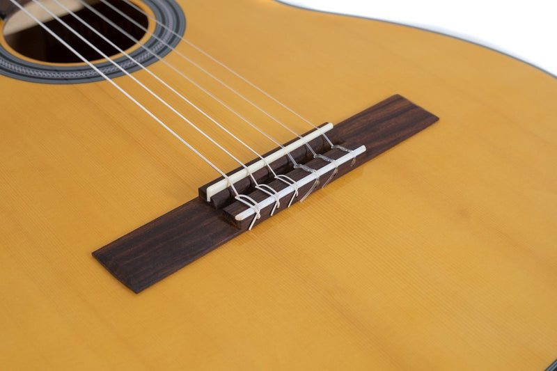 GEWA Student 4/4-Size Classical Guitar – Natural Spruce Top