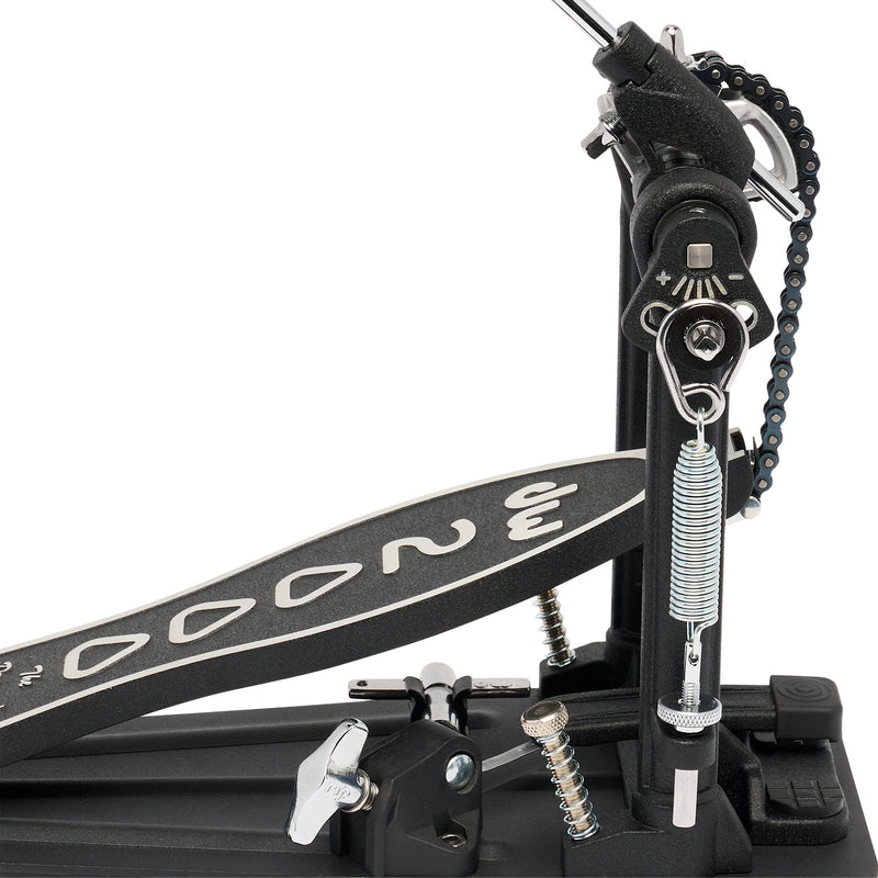 DW 2000 Series Single Chain Bass Drum Pedal DWCP2000A