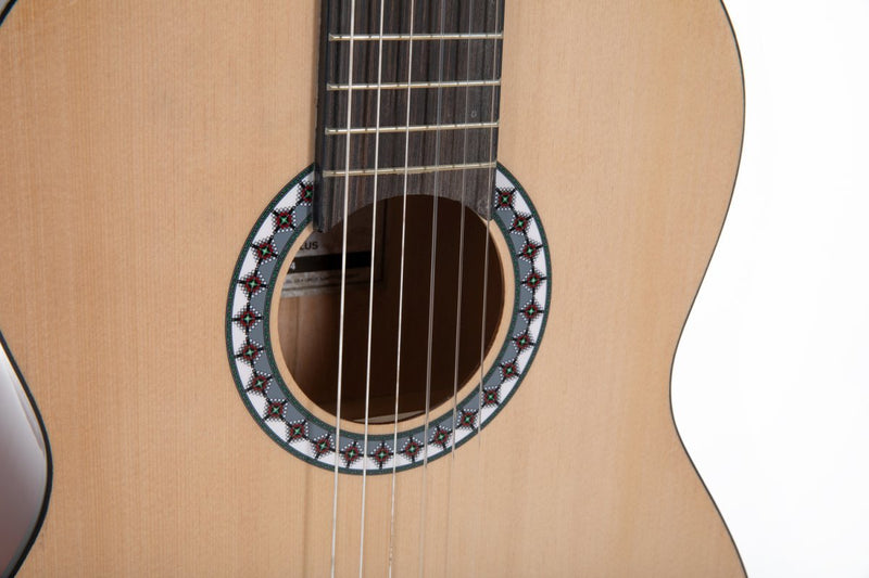 GEWA Basic Plus 4/4-Size Classical Guitar – Natural High-Gloss Finish