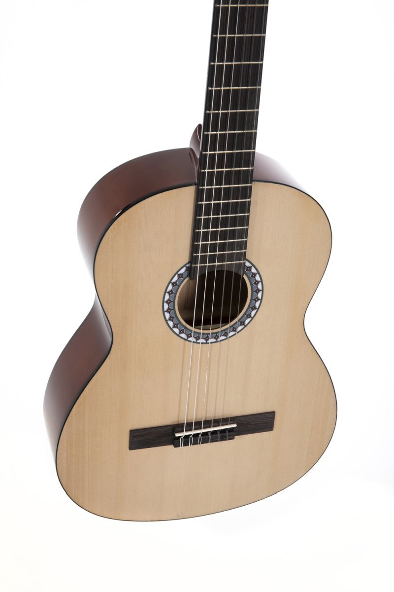GEWA Basic Plus 4/4-Size Classical Guitar – Natural High-Gloss Finish