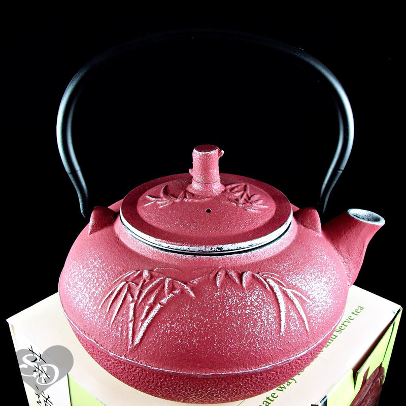 Japanese Tetsubin Cast Iron Teapot 50 oz / 1.5 L Burgundy Bamboo w/ Infuser